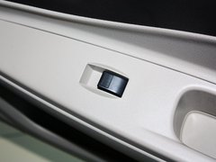 2012款 1.6L 手动 天窗版