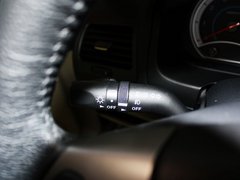 2012款 1.6L 手动 天窗版