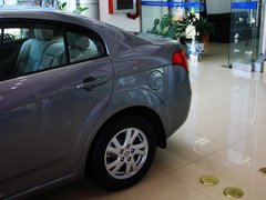 2012款 1.6L 手动 天窗版