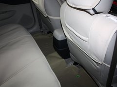 2012款 1.6L 自动 天窗版