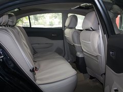 2012款 1.6L 自动 天窗版