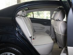 2012款 1.6L 自动 天窗版