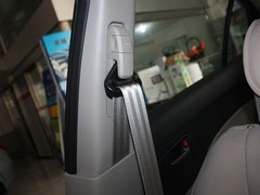 2012款 1.6L 自动 天窗版