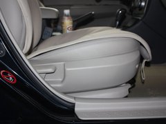 2012款 1.6L 自动 天窗版