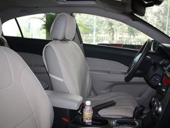 2012款 1.6L 自动 天窗版