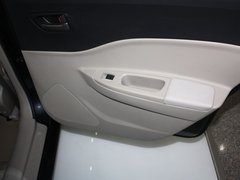 2012款 1.6L 自动 天窗版