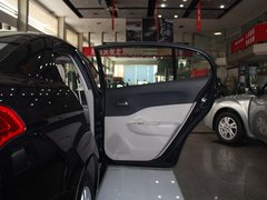 2012款 1.6L 自动 天窗版