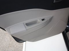 2012款 1.6L 自动 天窗版