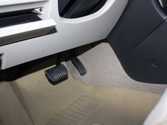 2012款 1.6L 自动 天窗版