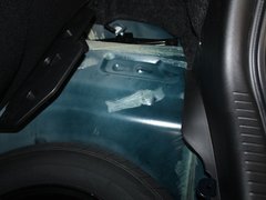 2012款 1.6L 自动 天窗版