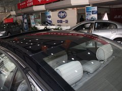 2012款 1.6L 自动 天窗版