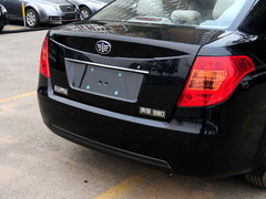 2012款 1.6L 自动 尊贵型