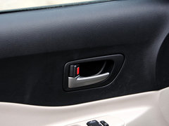 2012款 1.6L 自动 尊贵型