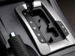 2012款 1.6L 自动 尊贵型