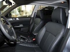 斯巴鲁  森林人 2.5XT AT 驾驶席座椅前45度视图