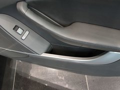 2012款 3.0L 自动 精英运动型