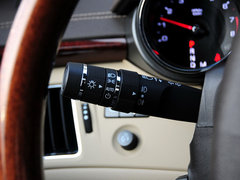 2012款 3.0L 自动 豪华运动型