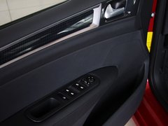2012款 2.0L 自动 风尚型