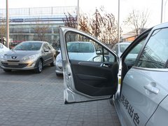 2012款 2.0L 自动 尊尚版