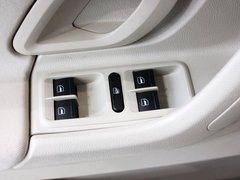2012款 1.4 自动 晶灵版