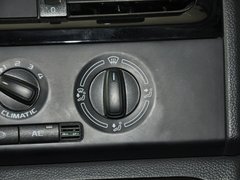 2012款 1.6 手动 酷黑版