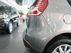 2012款 2.0L CVT 舒适版 5座