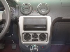2011款 1.3L 手动 时尚型