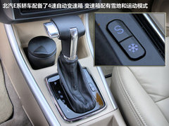 2012款 两厢 1.5L 手动 乐天版
