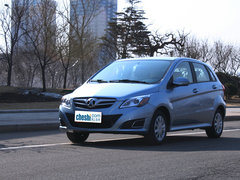 2012款 两厢 1.5L 手动 乐天版