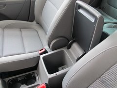 2012款 2.0TSI DSG 标配型 7座