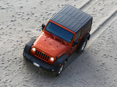 2012款 3.6L 两门版撒哈拉 4座