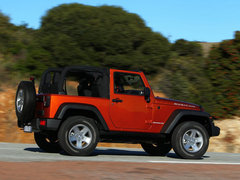 2012款 3.6L 两门版撒哈拉 4座
