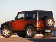 2012款 3.6L 两门版撒哈拉 4座
