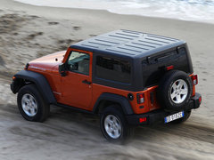 2012款 3.6L 两门版撒哈拉 4座