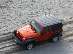 2012款 3.6L 两门版撒哈拉 4座