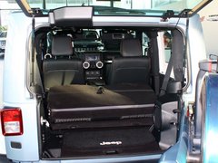 2012款 3.6L 两门版撒哈拉 4座