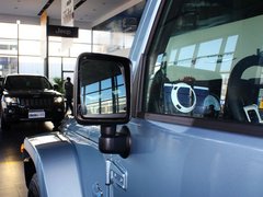 2012款 3.6L 两门版撒哈拉 4座