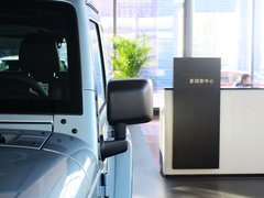 2012款 3.6L 两门版撒哈拉 4座