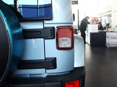 2012款 3.6L 两门版撒哈拉 4座