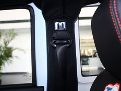 2012款 3.6L 两门版撒哈拉 4座