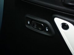 2012款 3.6L 两门版撒哈拉 4座