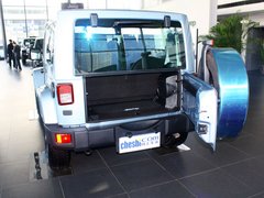 2012款 3.6L 两门版撒哈拉 4座