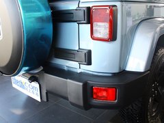 2012款 3.6L 两门版撒哈拉 4座