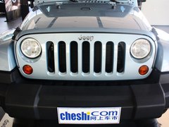 2012款 3.6L 两门版撒哈拉 4座