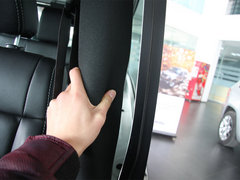 2012款 3.6L 两门版撒哈拉 4座
