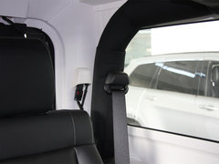 2012款 3.6L 两门版撒哈拉 4座
