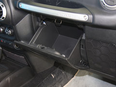 2012款 3.6L 两门版撒哈拉 4座