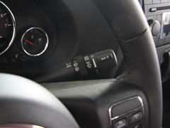 2012款 3.6L 两门版撒哈拉 4座