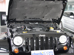 2012款 3.6L 两门版撒哈拉 4座