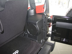 2012款 3.6L 两门版撒哈拉 4座